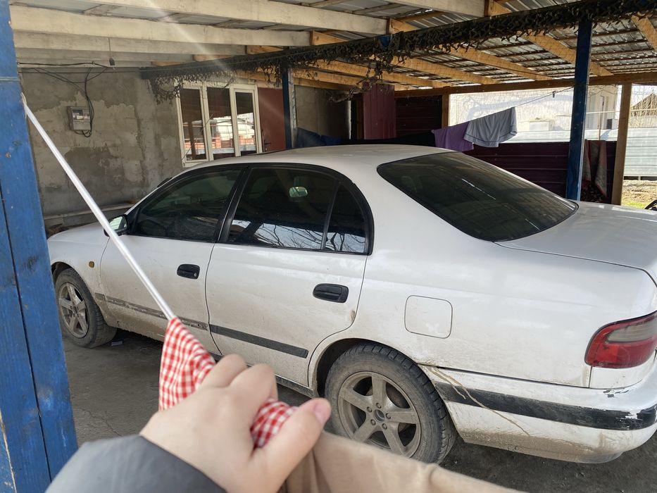 Тайота карина Е. Налог уплачен техосмотр пройден