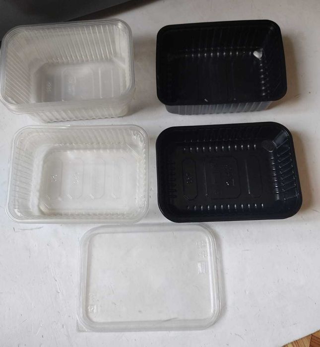 Пластиковые  контейнеры