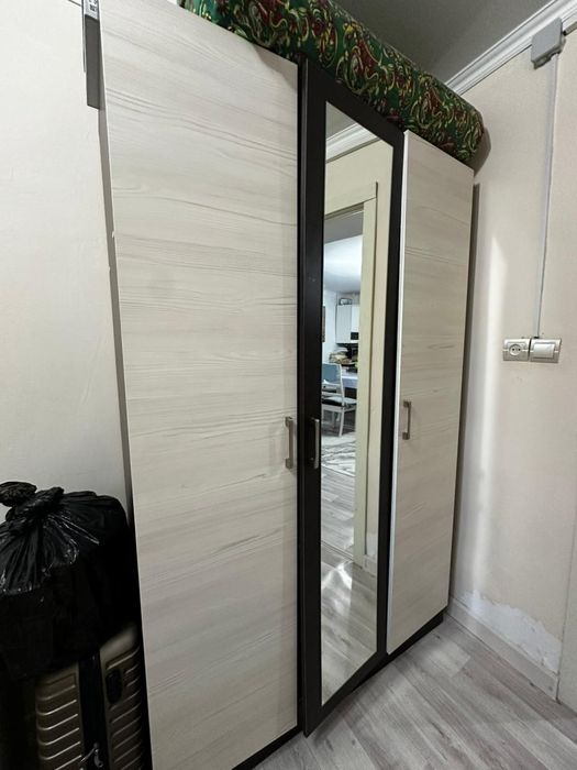 Шифонер деревянный