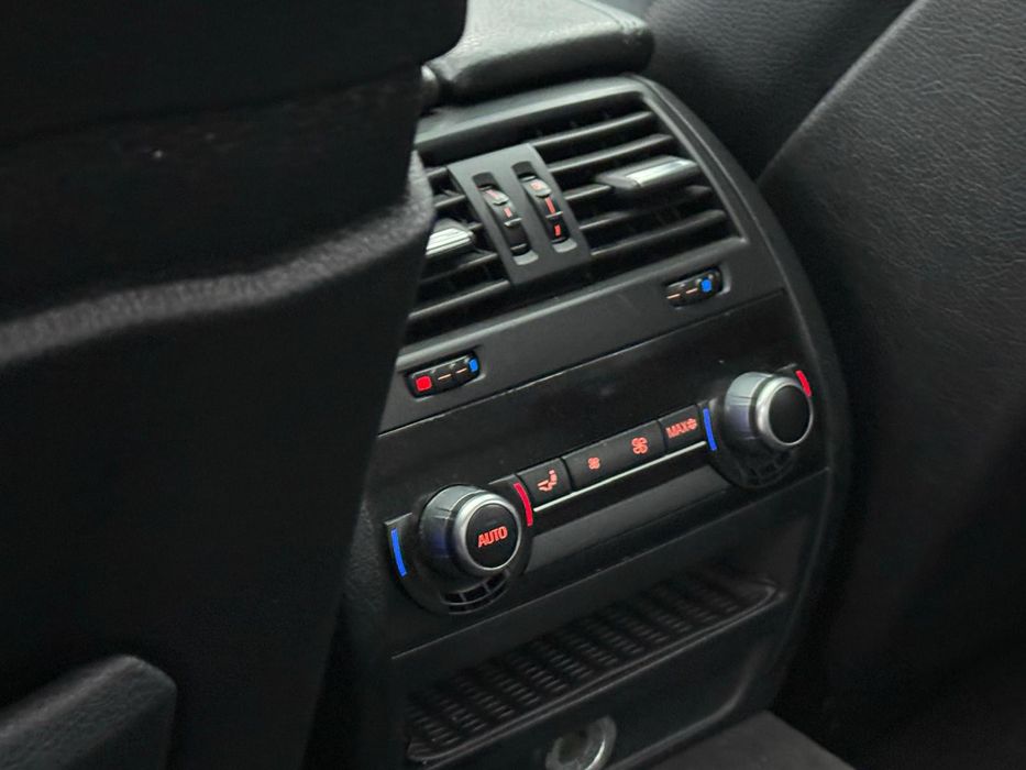 BMW 5 Series 2010 — imagine 4