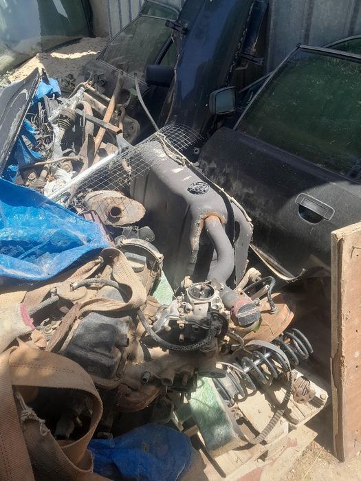 Автозапчасти  77