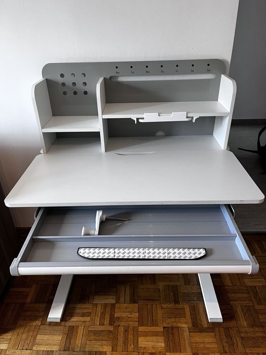 Birou  ergonomic reglabil MARK ADLER