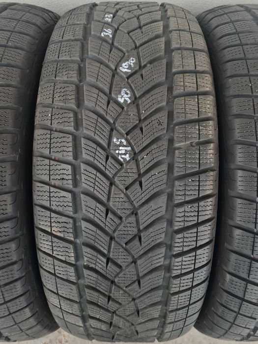 Зимни гуми 4 броя GOODYEAR UltraGrip 245 50 R19 дот 3523