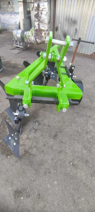 Плуг навесной 3-35