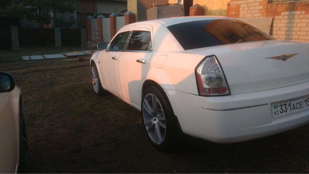 Продам а/м Chrysler 300C