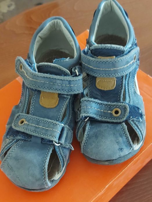 Обувки номер 29 за момче