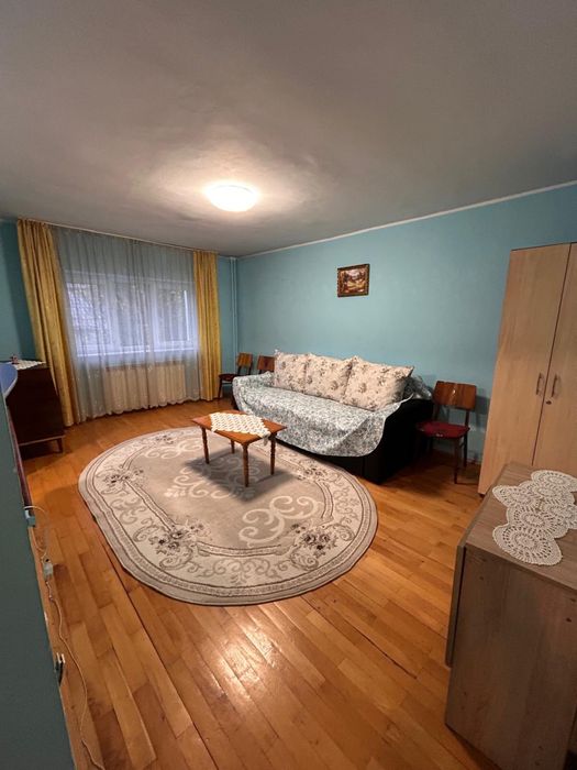 Inchiriez apartament 2 camere zona Obcini.