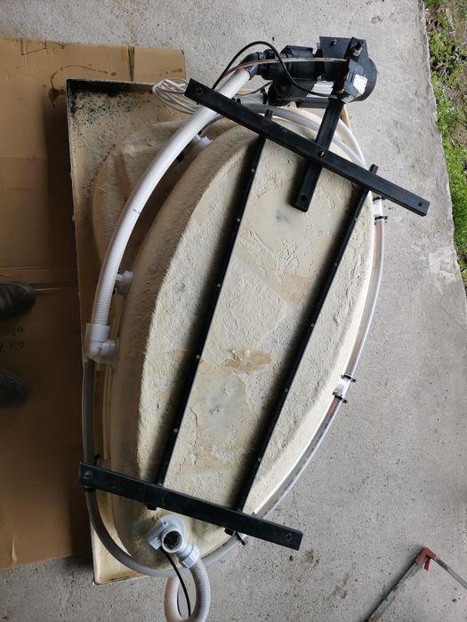 Cadă hidromasaj asimetrica