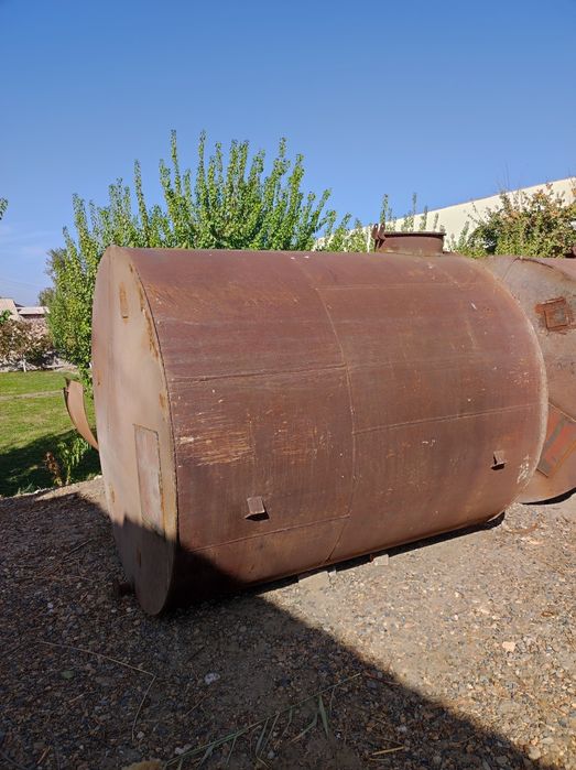 Ёмкост Цистерна сотилади