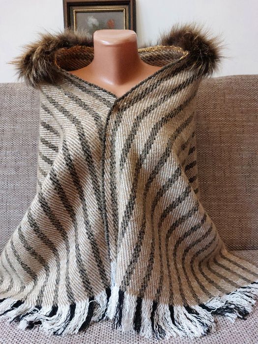 Șal nou unicat din 100% lana si blana naturala