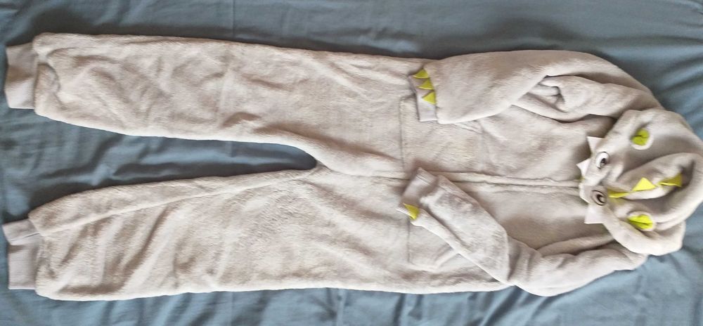 Set haine 128cm, 8 ani, H32