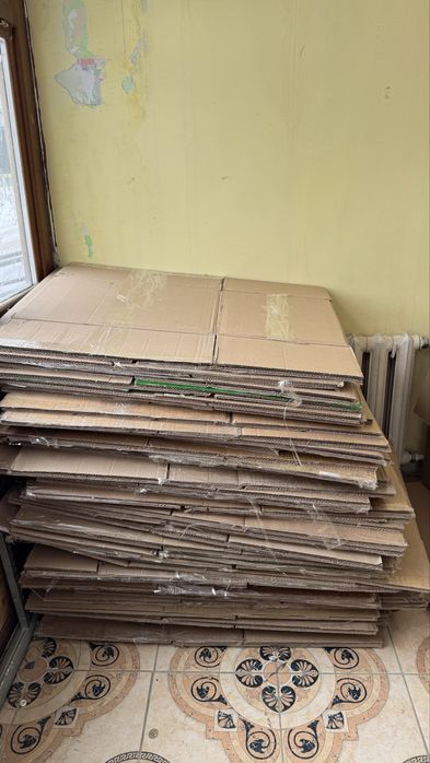 продам коробки 50 штук