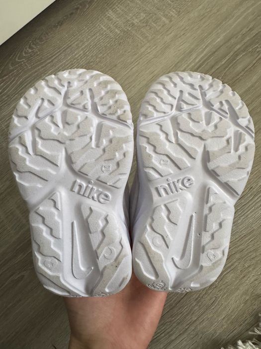 Маратонки Nike 21 номер