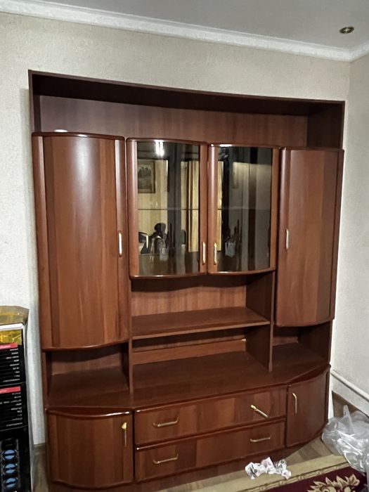 Продается стенка хороший качествой