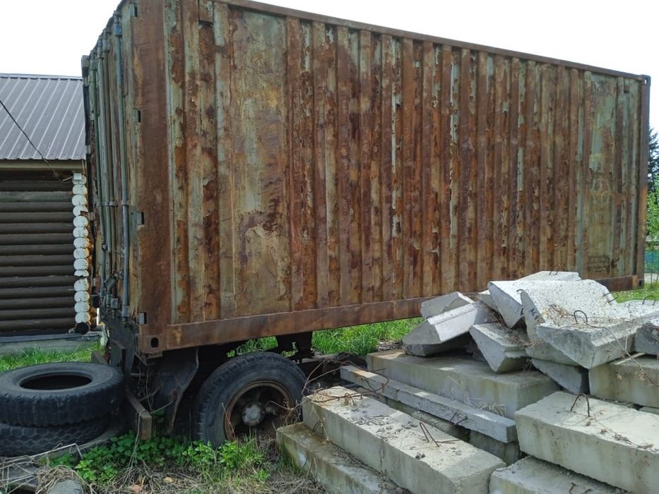 Продам  контейнер железный прочный