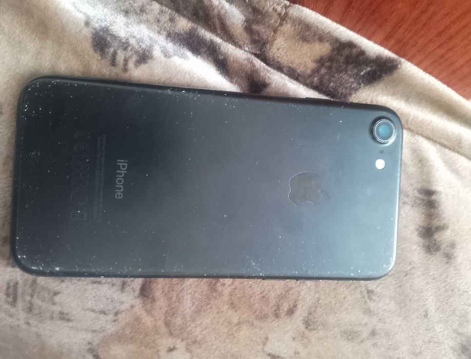 iPhone 7  на 128 Гб АКБ 74