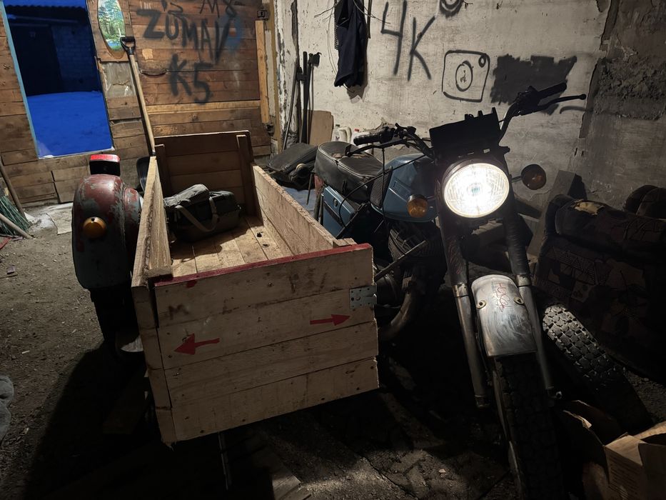 Продам мотоцикл Иж планета 5