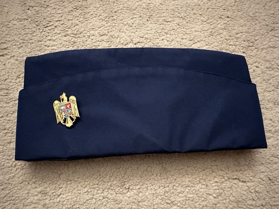 Boneta miltara albastra