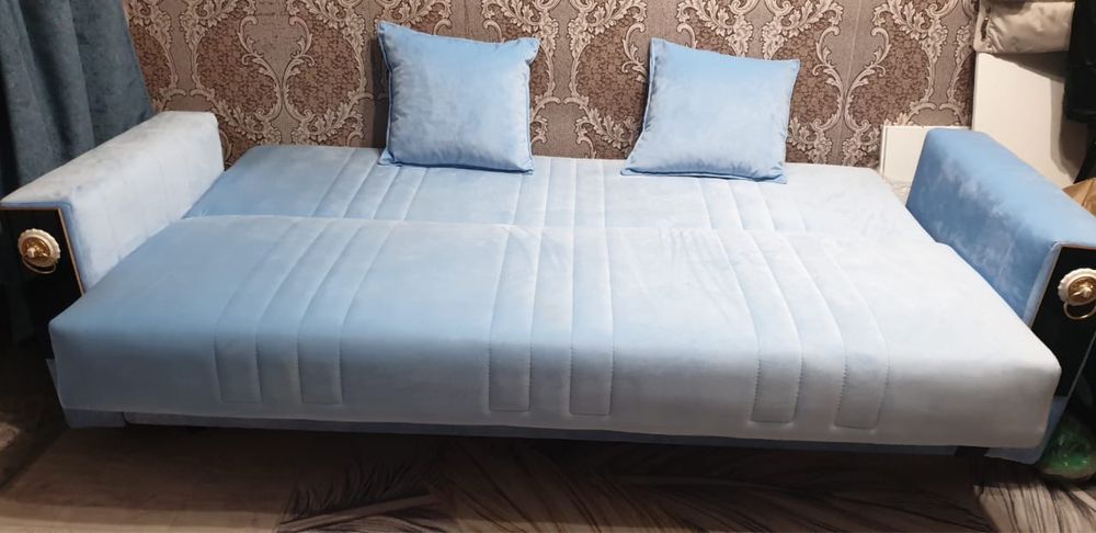 Продам диван отличного качества