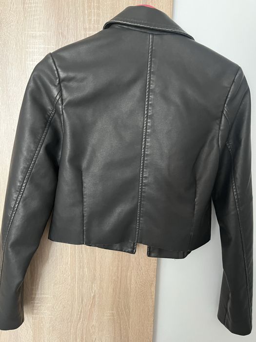 Ново кожено сако