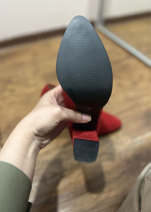 Туфли на каблуках