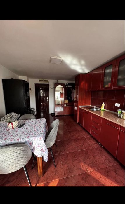 Apartament cu 2 camere 60 mp