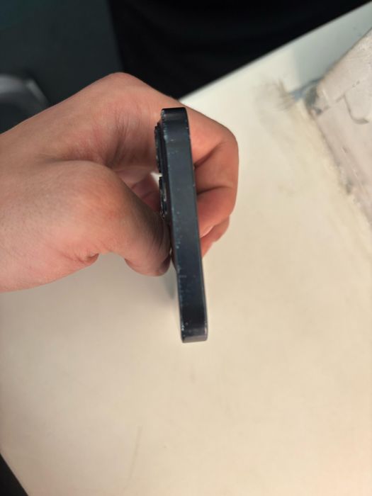 Продажа/обмен айфон 13