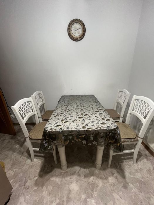 Продам стол со стульями