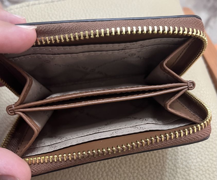 Продам оригинал кошелек