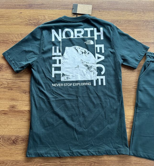 Мъжки,памучен,къс екип The North Face в масленозелено