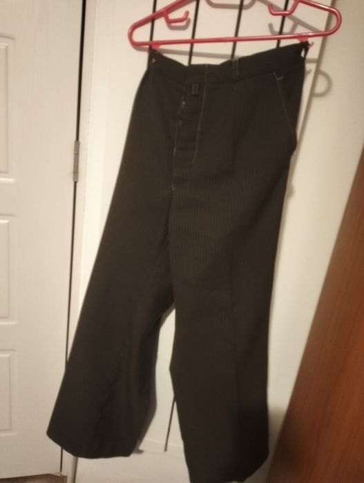 Costum trei piese și sacou