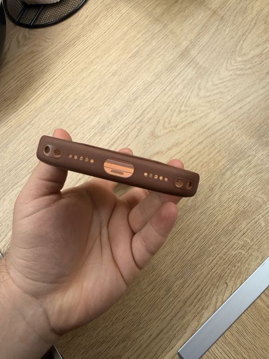 Оргинален калъв за iphone 17 pro