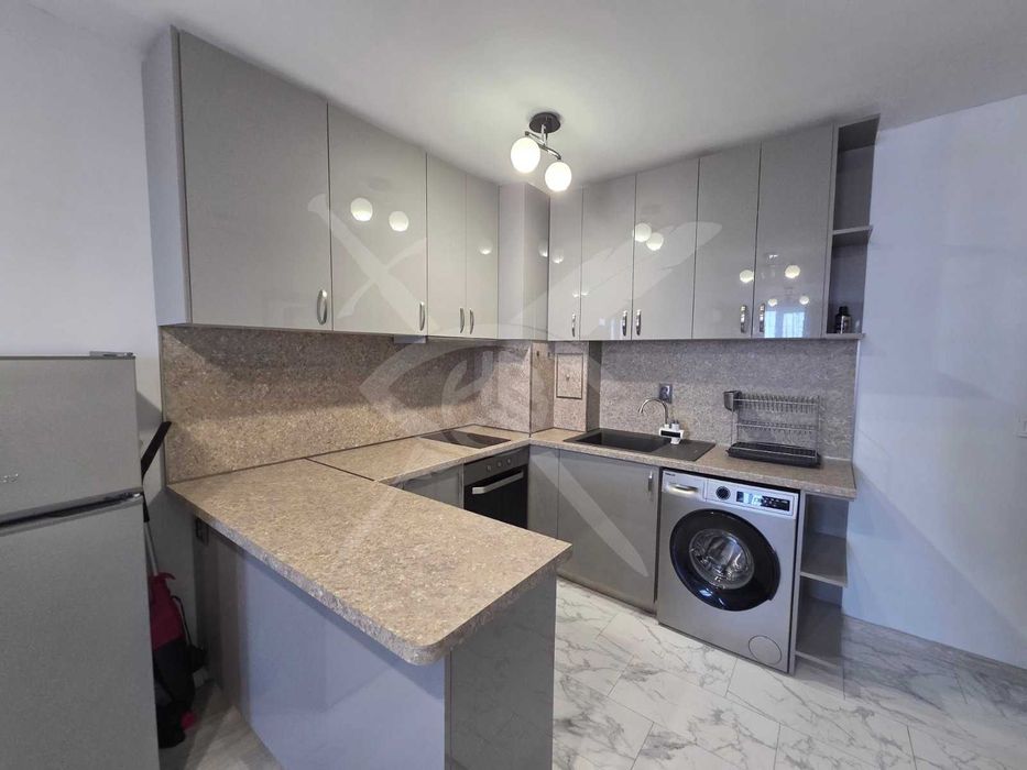 Дава се под наем Двустаен апартамент в Пловдив, Тракия - 65 кв.м за 448.8 € - Снимка #1