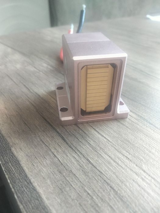 Диодный стэк для лазерного аппарата.