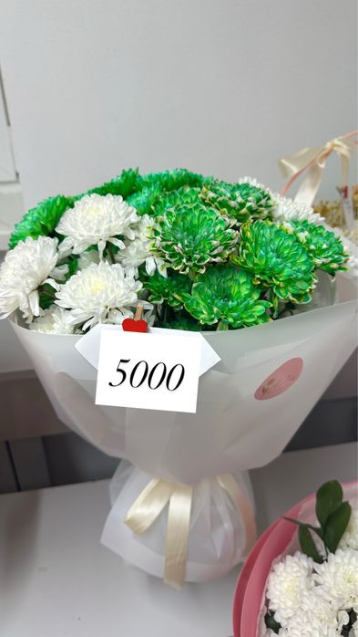 Букеты, розы, хризантемы, рускус