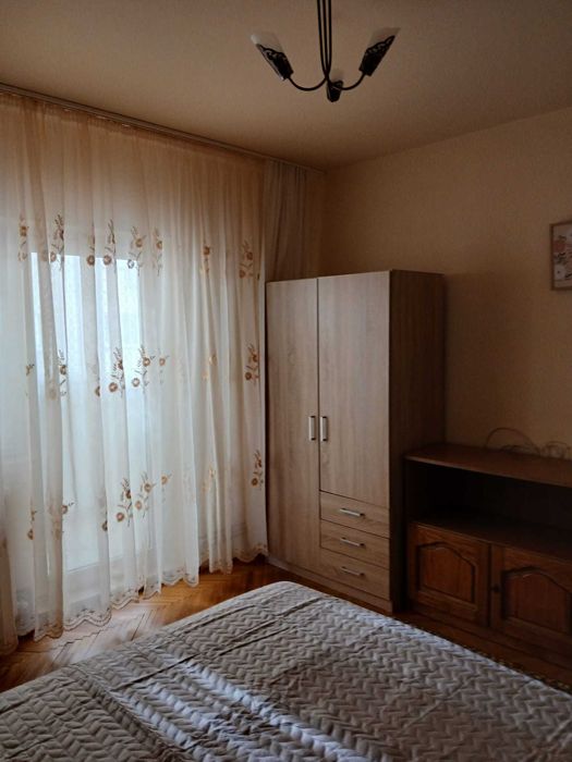 Inchiriez ap. 2 camere, zona Podgoria langa Parc si Malul Muresului
