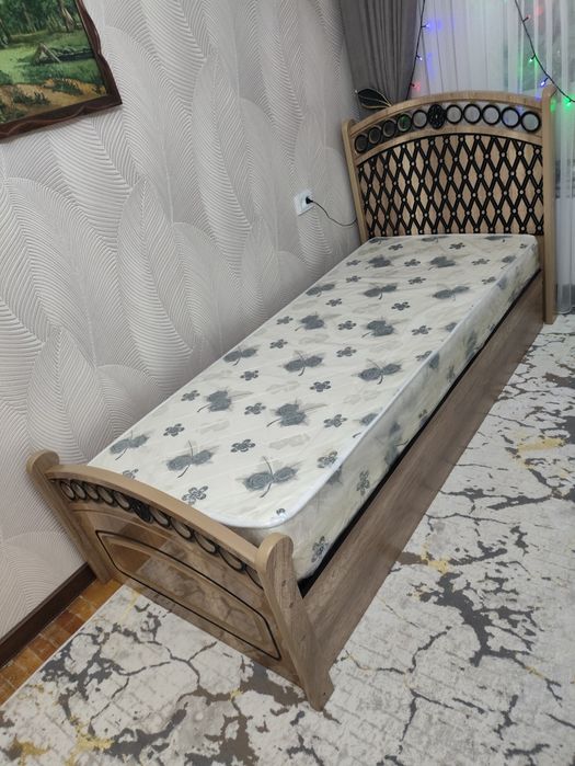 Продаётся кровать