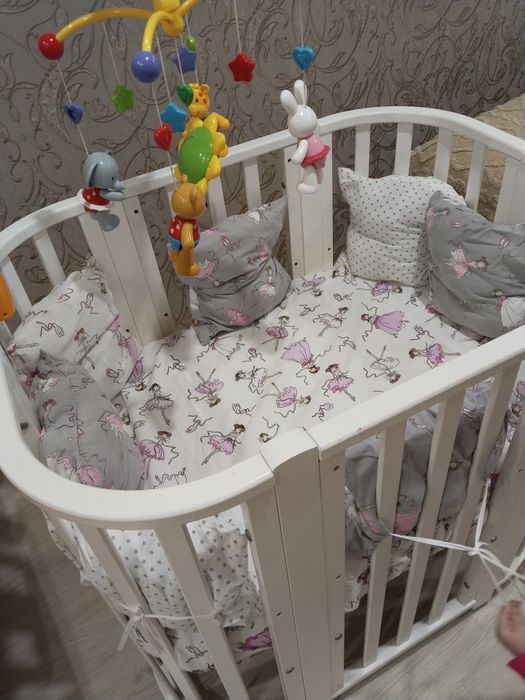 Продам кроватку детскую 6 в 1 трансформер ,