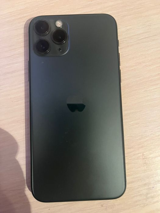 Айфон 11 про  256гб 130000