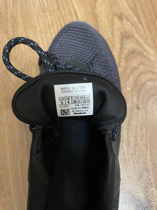 Кроссовки на девочку