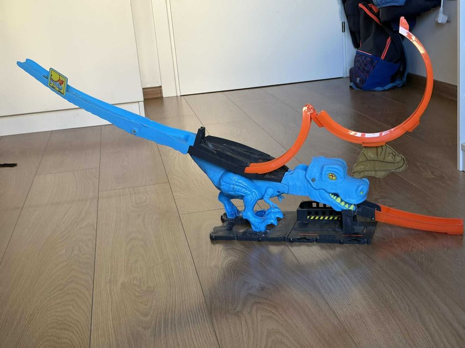 Hot Wheels, T-Rex писта