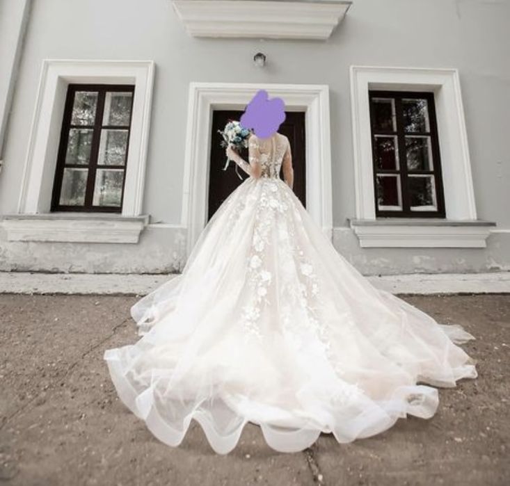 Продам свадебное платье размер 42-44