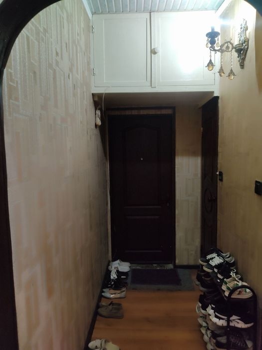 Чилонзор 11 мавзеда 2 хона уй сотилади.