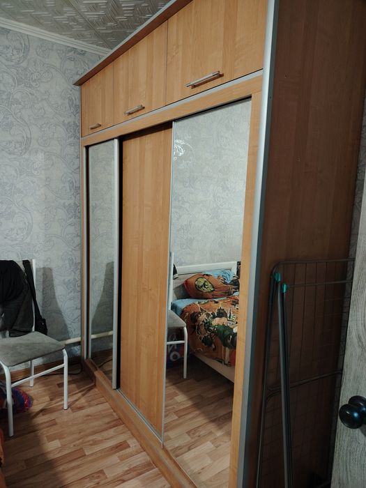 Продам шкаф купе