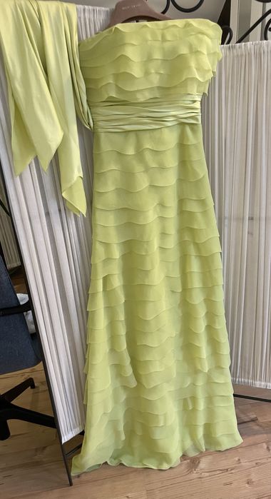 Rochie fara umeri