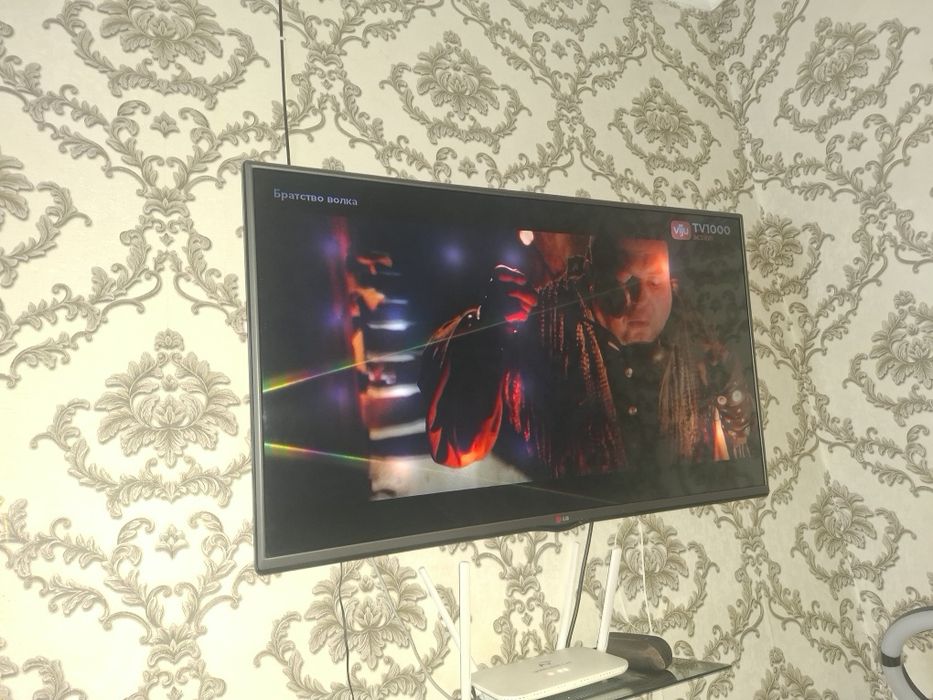 Продам телевизор LG  б.у