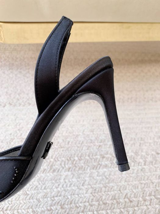 Pantofi Louis Vuitton