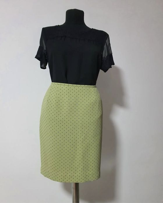 Fusta verde din  vascoza  si matase cu bulinute