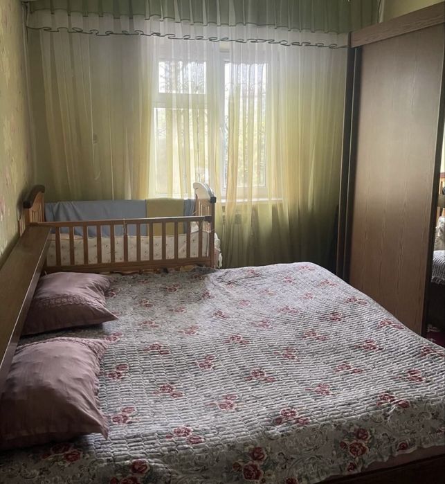 Код 898  Продаю 3/2/5 ком квартиру куйлюк массив 6