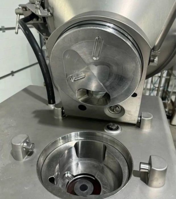 Колбасный вaкуумный шпpиц  Rex 327